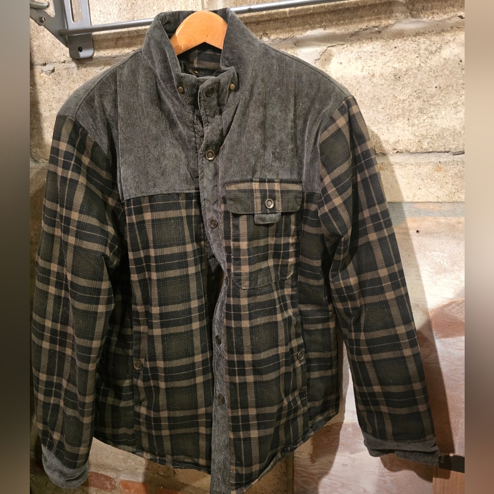 Snappy Shacket - Picture 3 of 7